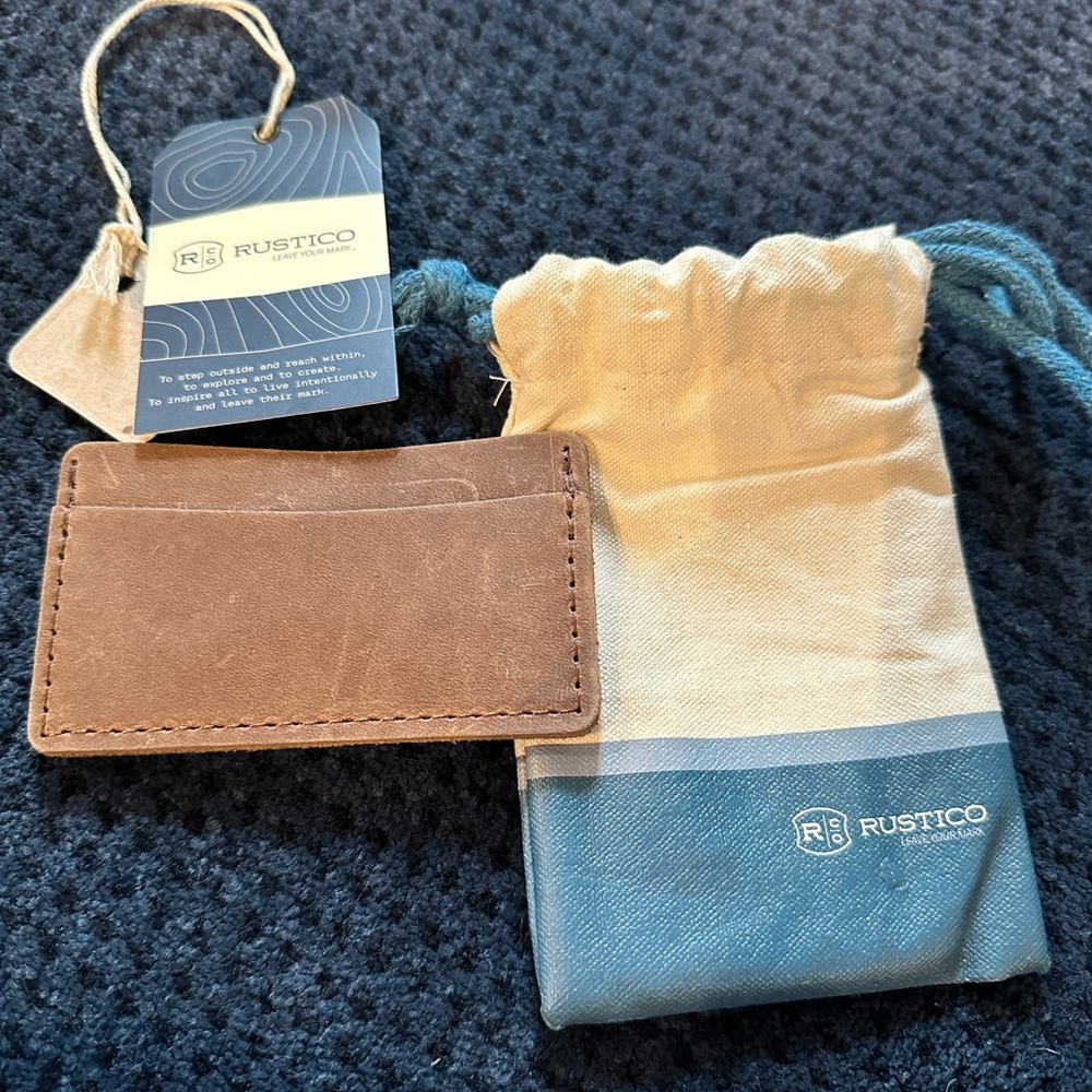 NWT Rustico cardholder